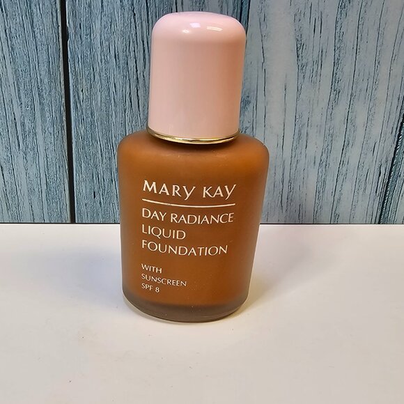 Mary Kay Day Radiance Liquid Foundation Bittersweet Bronze #5754 - NIB Old Stock - Picture 2 of 8